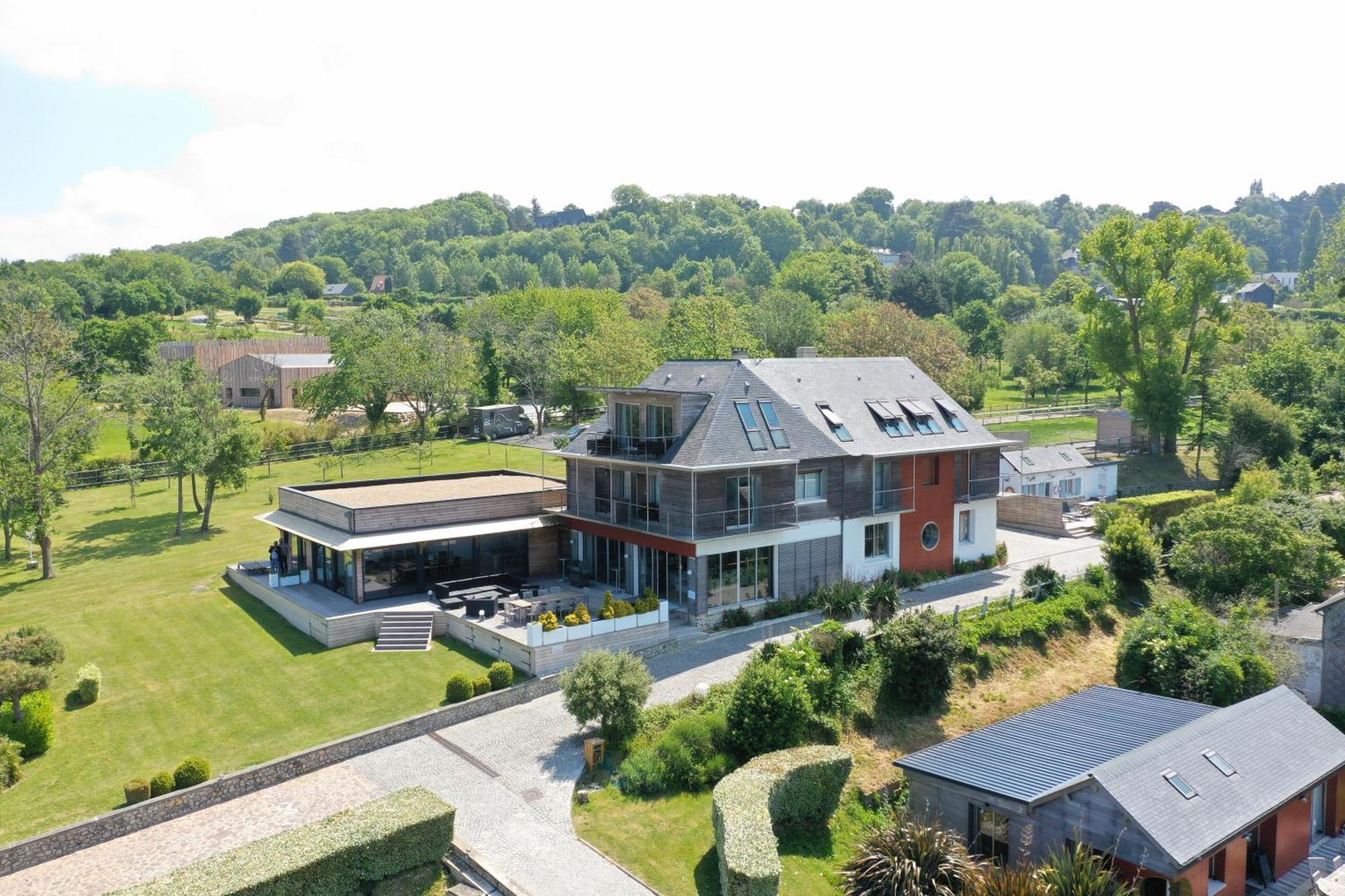 Domaine Du Grand Bec Bed and Breakfast Villerville Eksteriør billede